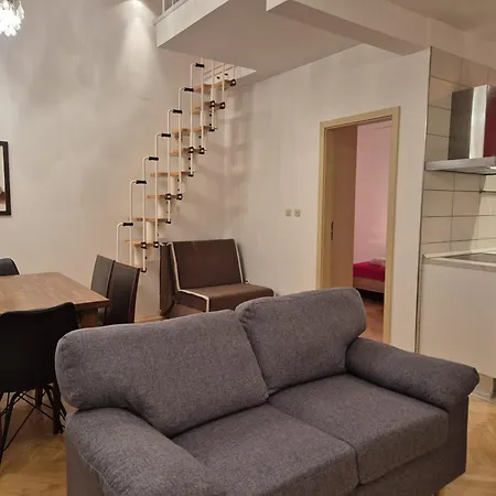 Bruno 1&2 - Two-room Penthouse - Wonderful Panoramic View Of The Sea - The Location, First Row To The - 10 Minutes From Supetar Ferry Port - Free Secured Parking - Facilities Nearby