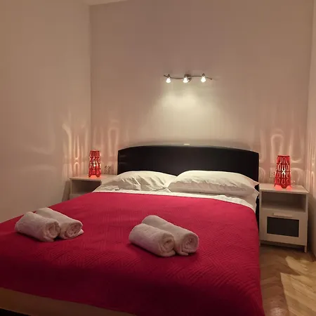 Apartment Bruno 1&2 - Two-room Penthouse - Wonderful Panoramic View Of The Sea - The Location, First Row To The - 10 Minutes From Supetar Ferry Port - Free Secured Parking - Facilities Nearby Sutivan