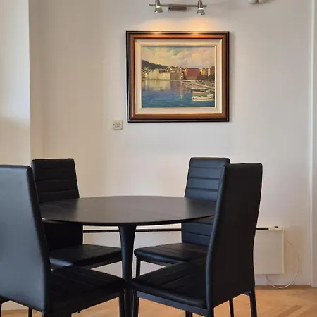 Apartment Bruno 1&2 - Two-room Penthouse - Wonderful Panoramic View Of The Sea - The Location, First Row To The - 10 Minutes From Supetar Ferry Port - Free Secured Parking - Facilities Nearby *