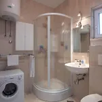 Bruno 1&2 - Two-room Penthouse - Wonderful Panoramic View Of The Sea - The Location, First Row To The - 10 Minutes From Supetar Ferry Port - Free Secured Parking - Facilities Nearby * סוטיבאן