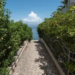 Bruno 1&2 - Two-room Penthouse - Wonderful Panoramic View Of The Sea - The Location, First Row To The - 10 Minutes From Supetar Ferry Port - Free Secured Parking - Facilities Nearby * סוטיבאן