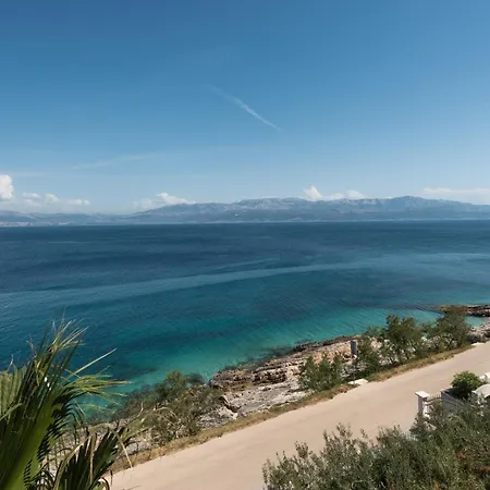 Bruno 1&2 - Two-room Penthouse - Wonderful Panoramic View Of The Sea - The Location, First Row To The - 10 Minutes From Supetar Ferry Port - Free Secured Parking - Facilities Nearby 아파트 *